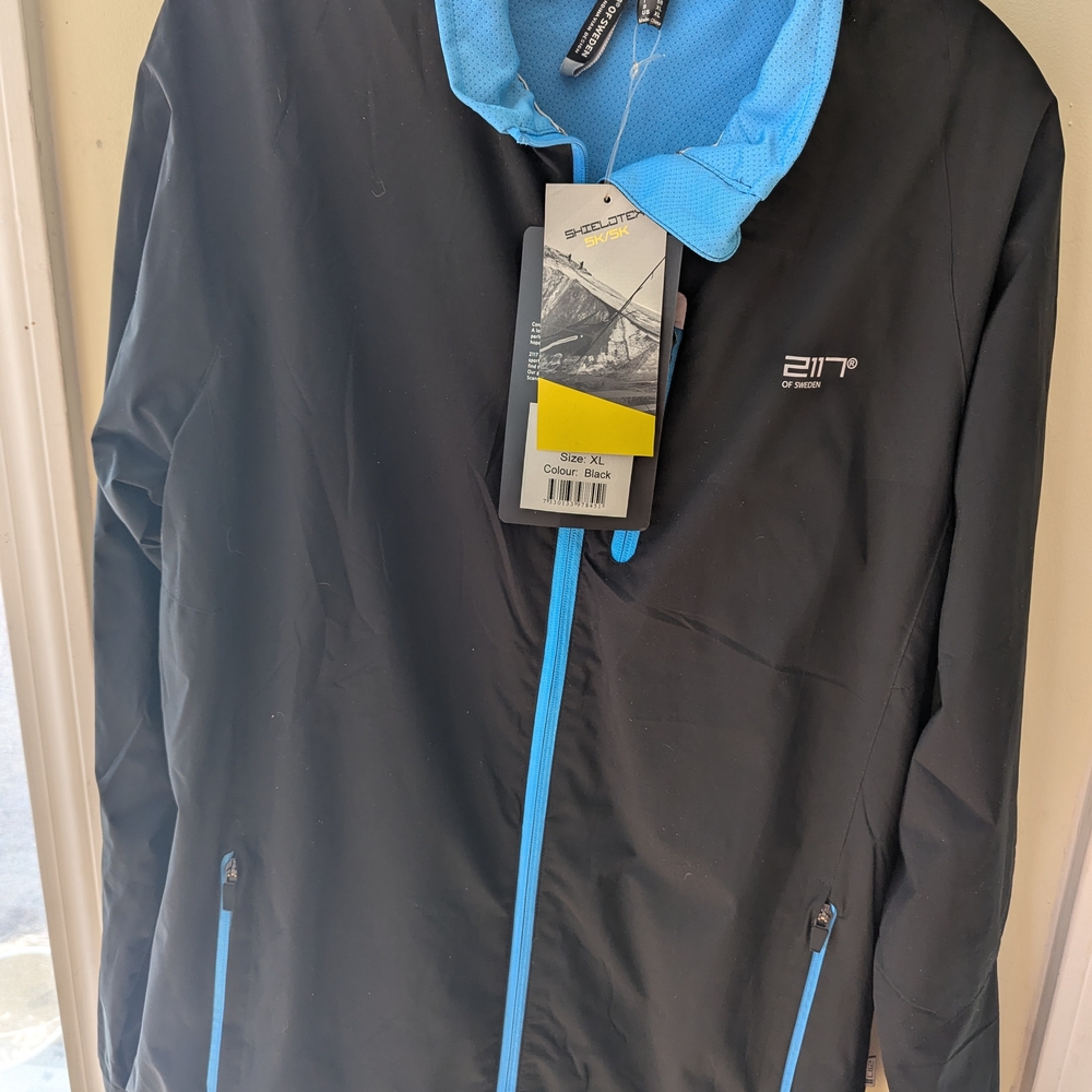 Men's Black and Blue Jacket